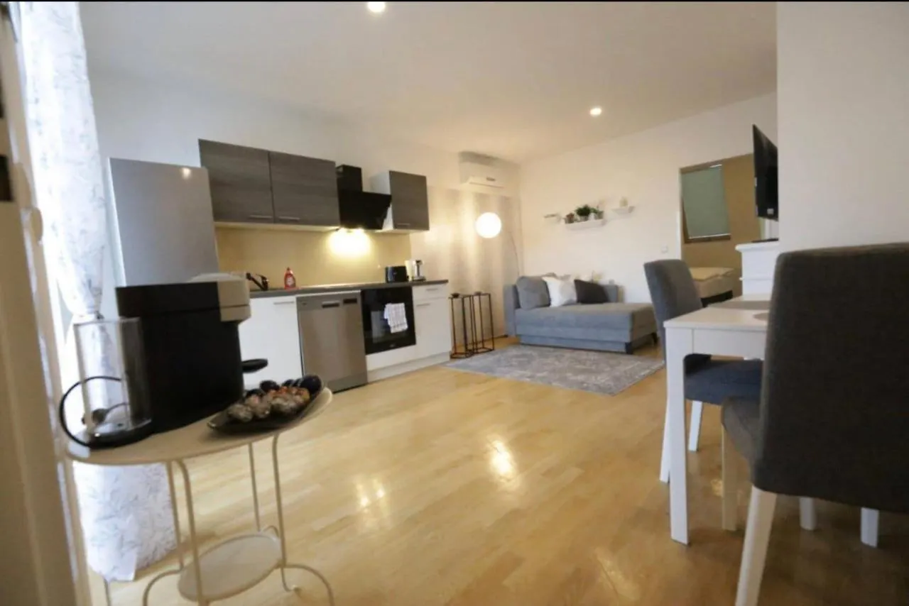 Stadtparadies L Dg5'14 Vienna Apartment