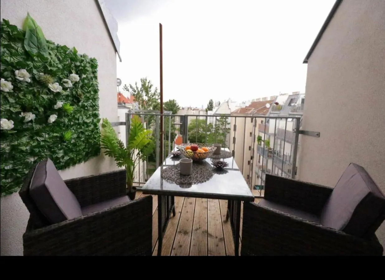 Stadtparadies L Dg5'14 Viyana